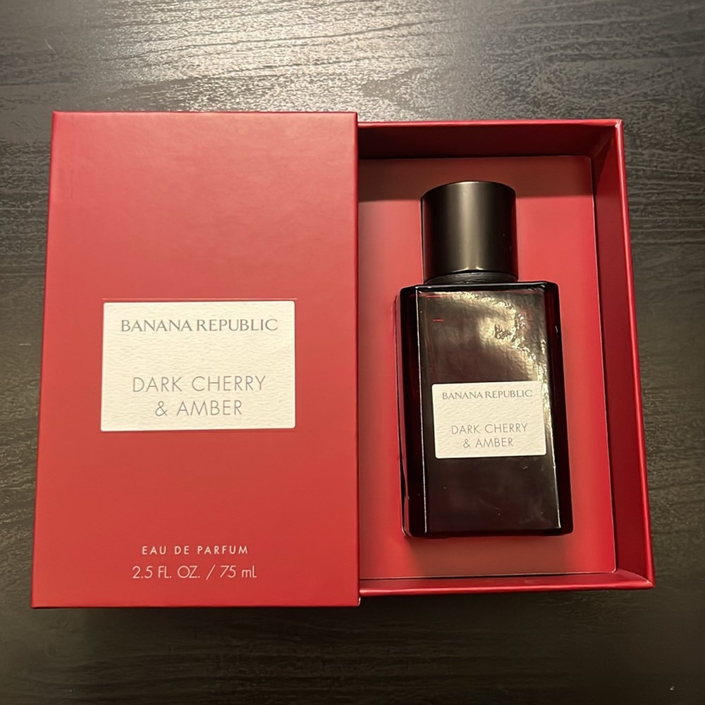 Banana Republic Dark Cherry & Amber Cologne